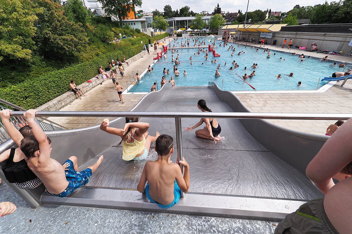 hallen- und Freibad Silvana/Foto: Jens Schwinn