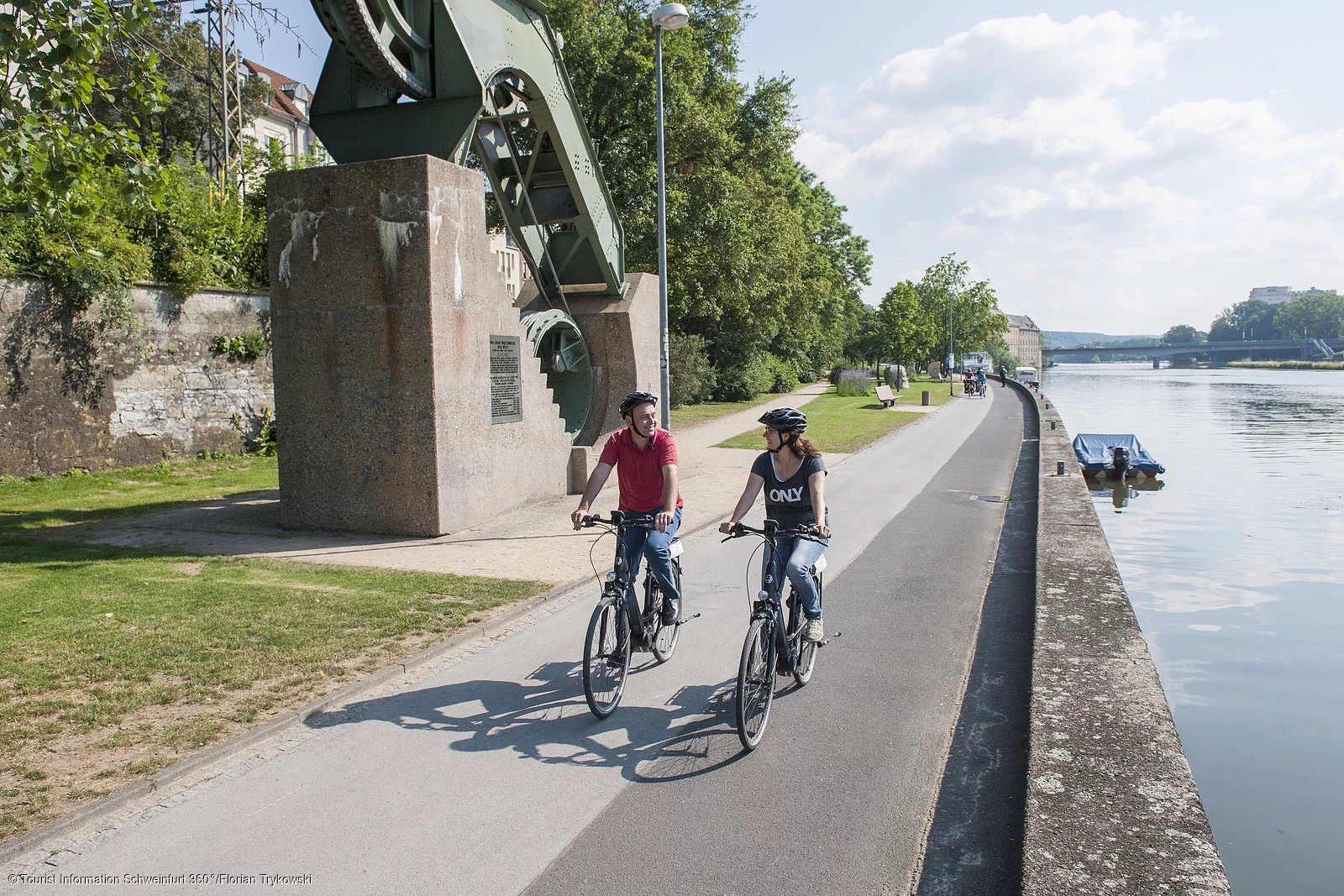 Radfahren am Main Radweg in Schweinfurt